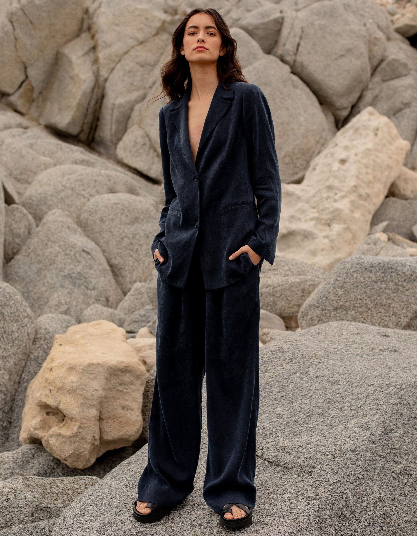 structured-work-trouser-navy