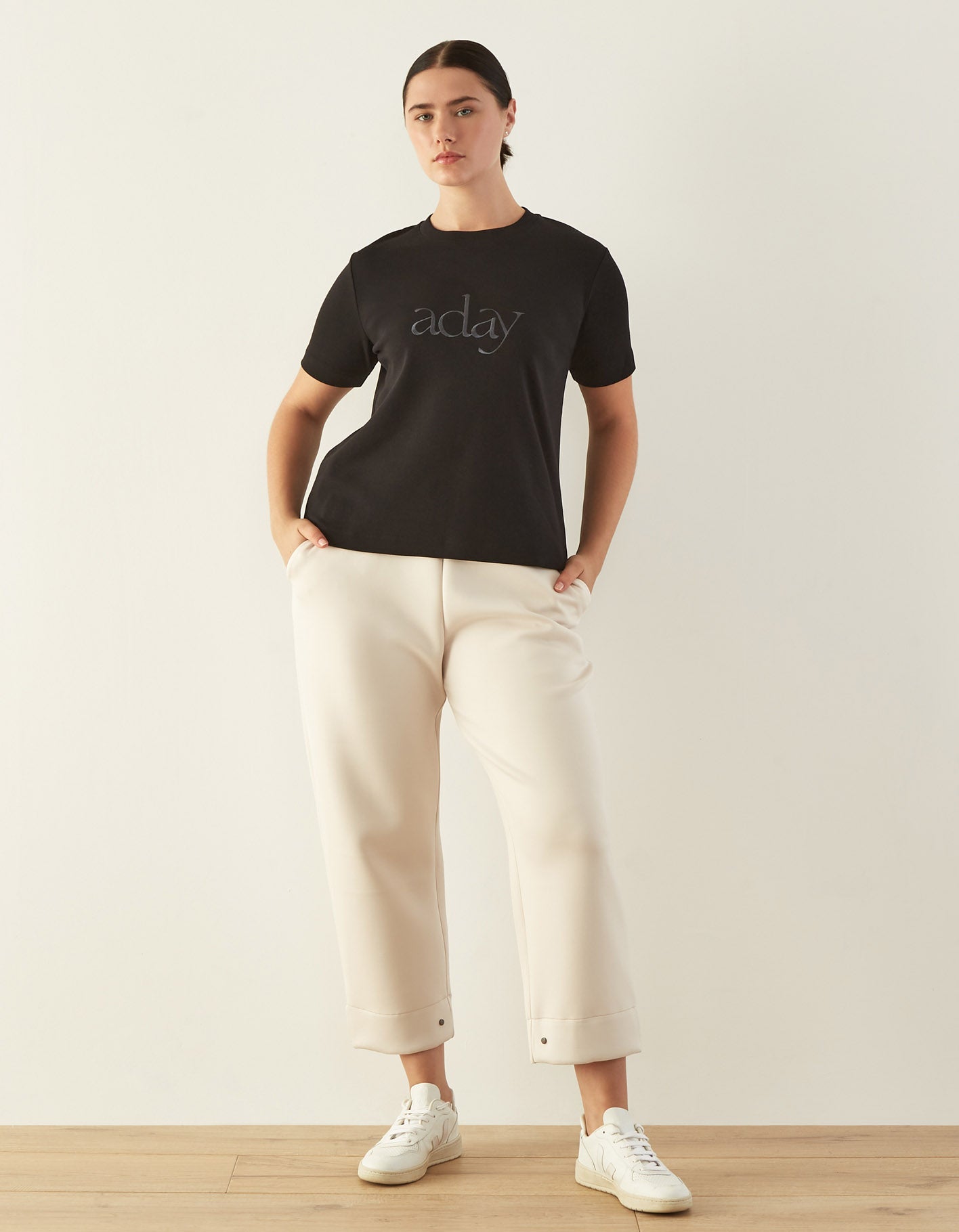 everyday-t-shirt-black