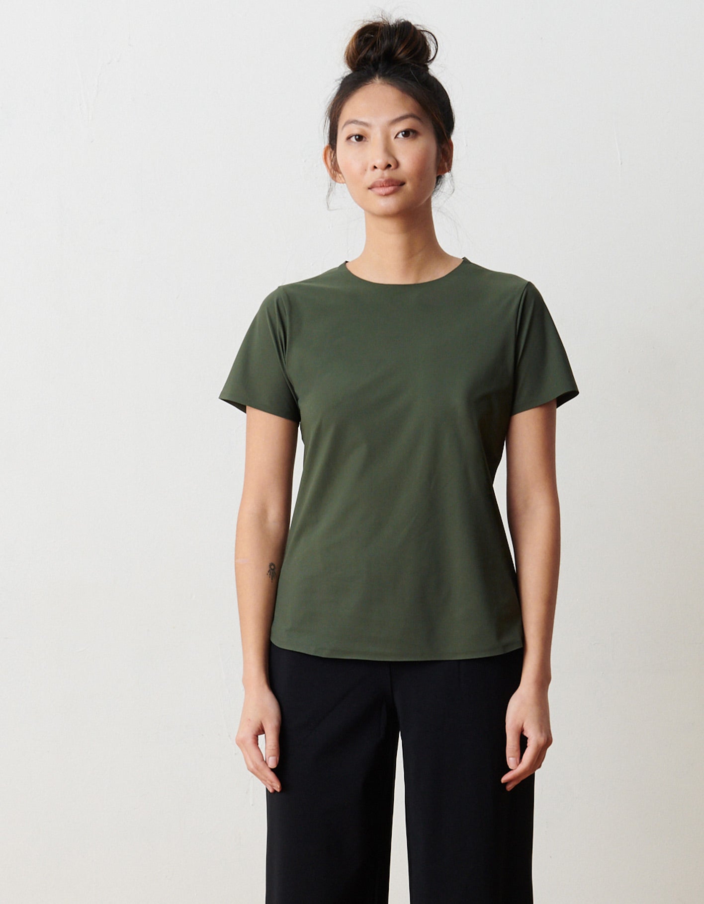 made-it-t-shirt-moss
