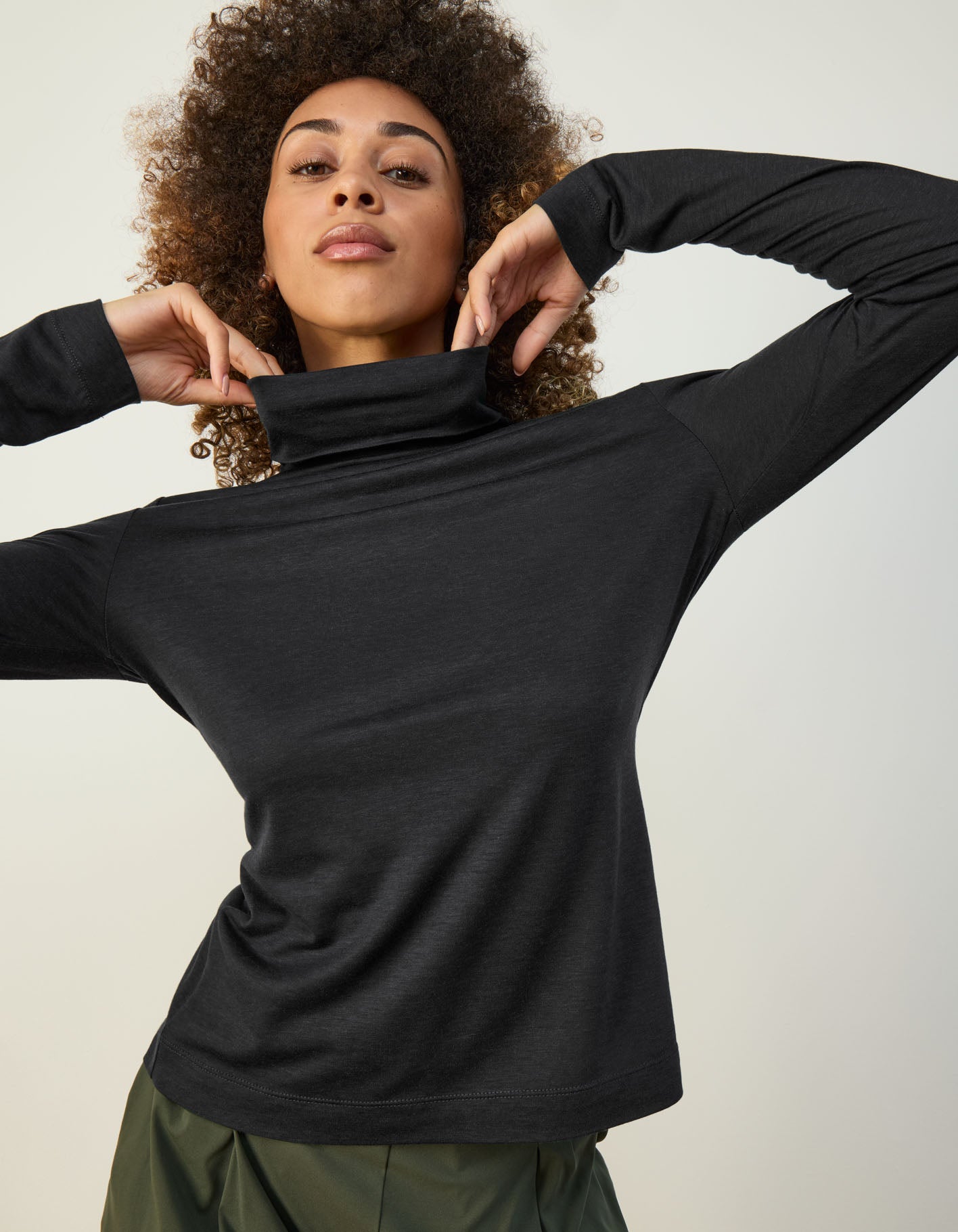 wool-mock-neck-top-black